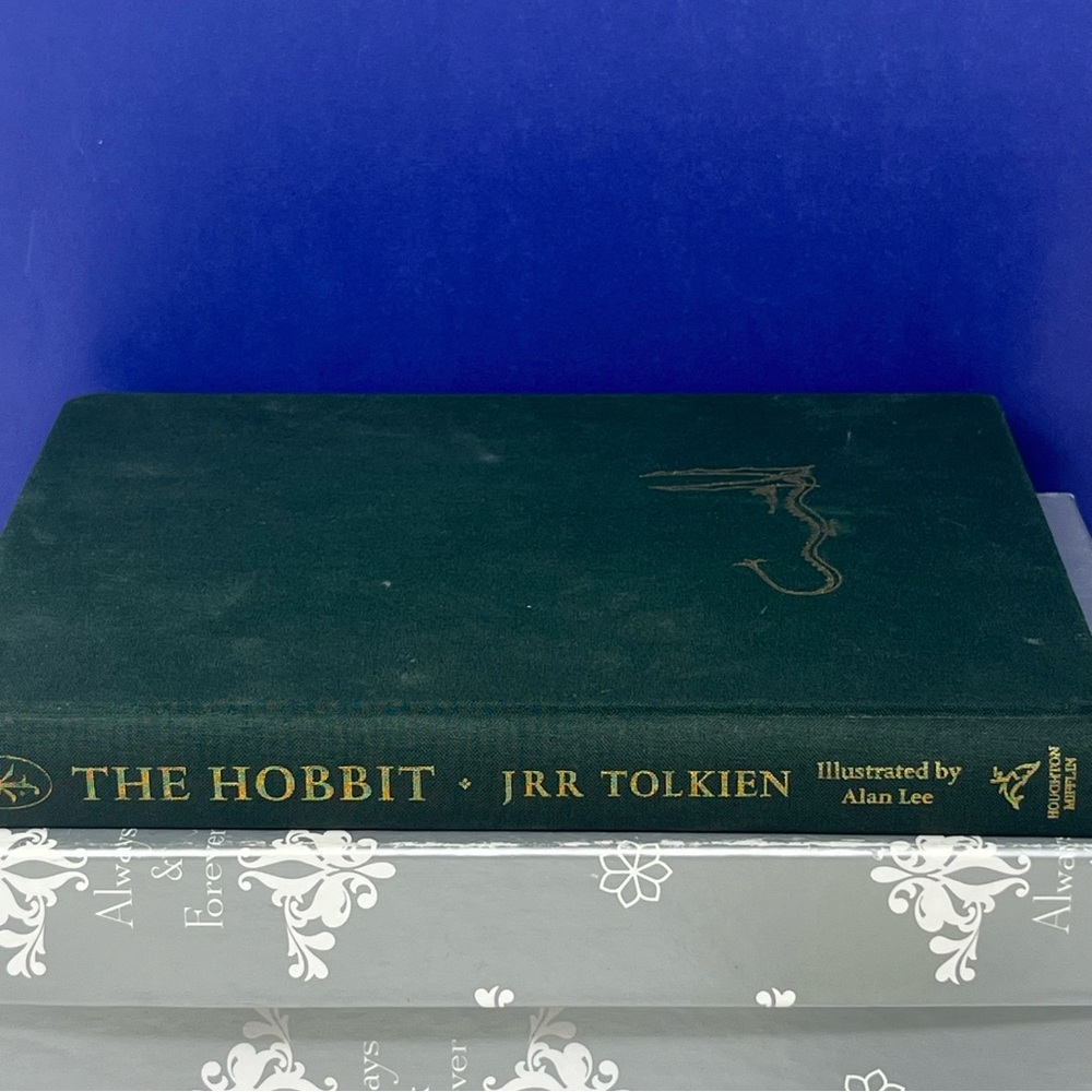 1977 The Hobbit J R R Tolkien Illustrated by Alan Lee Hardcover Book - Picture 4 of 11